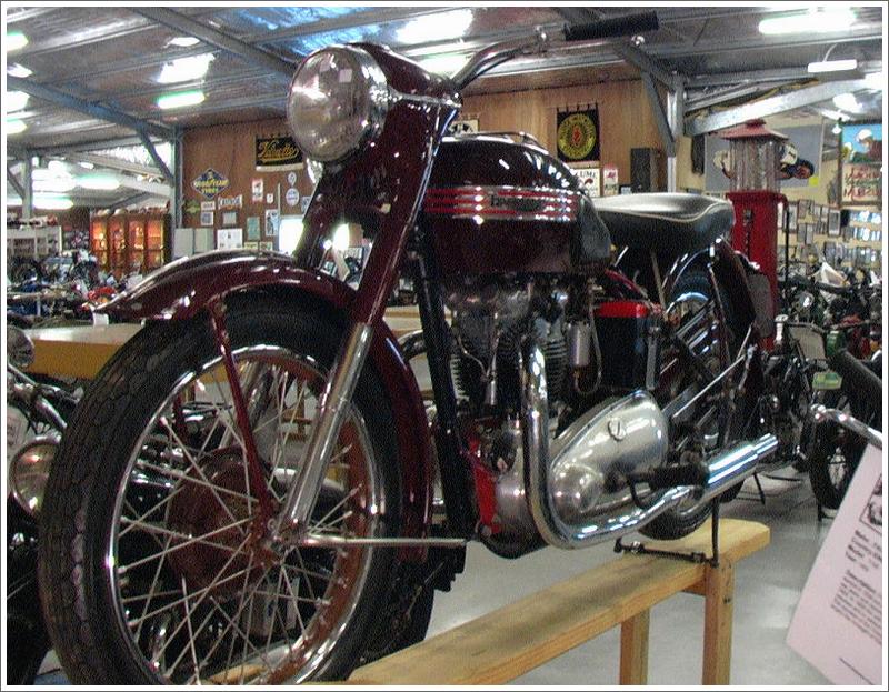 Triumph-Speed-Twin.jpg